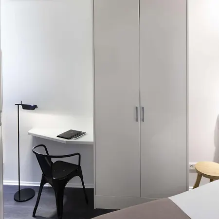 Hotel Montparnasse Saint Germain Parigi