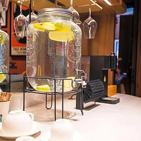 Hotel Montparnasse Saint Germain 3*
