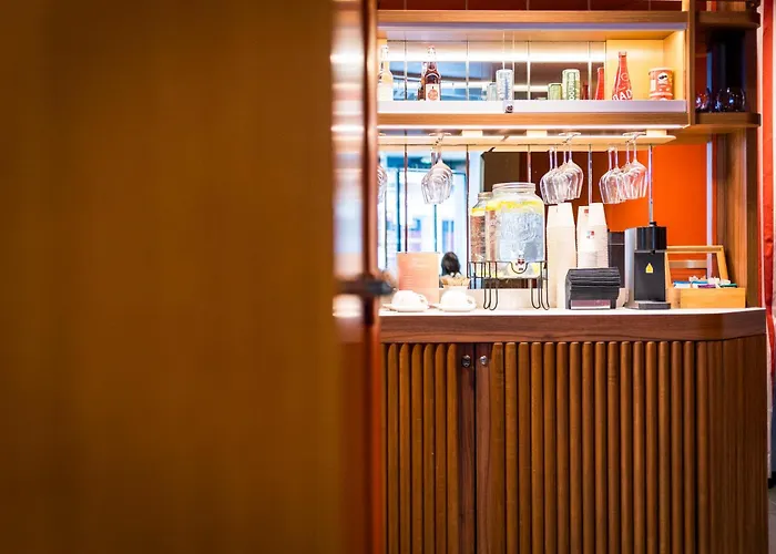 Hotel Montparnasse Saint Germain 3*