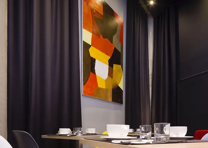 Hotel Montparnasse Saint Germain 3*