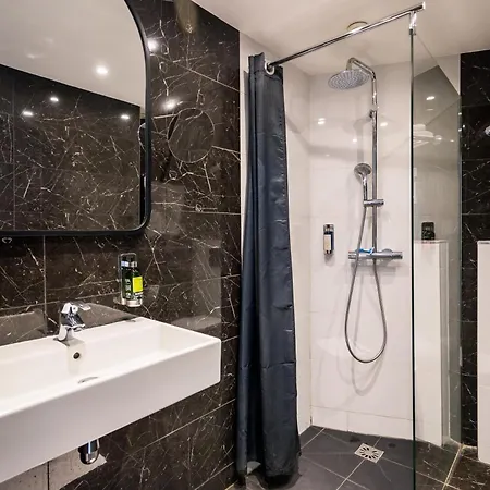 Montparnasse Saint Germain Hotel 3*